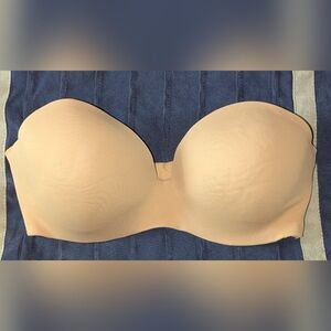 Women's Ambrielle 36D strapless Bra